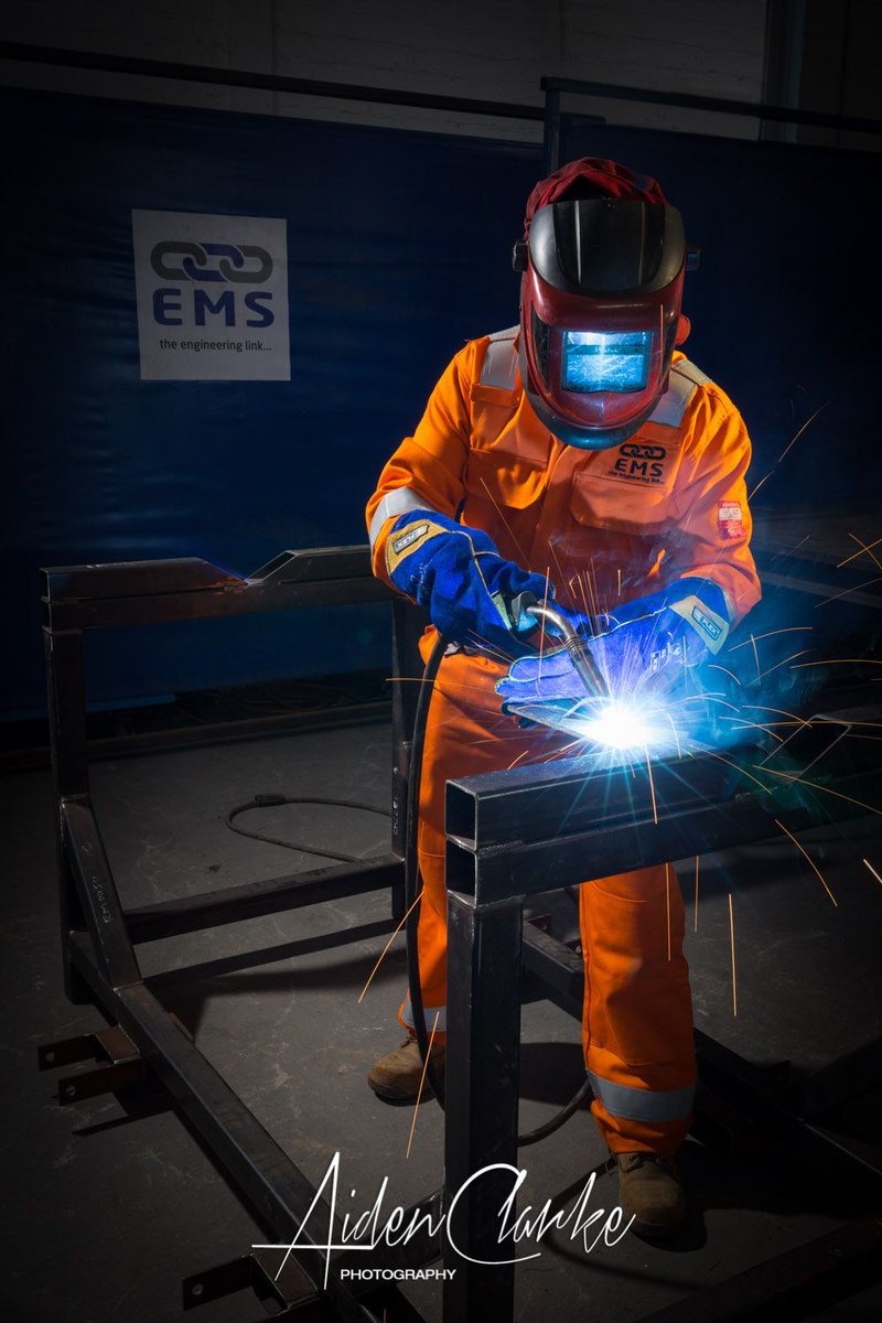 Welding photo for commercial clients from a recent industrial shoot in the North East.

buff.ly/2FhPLBf

#ScarboroughPhotographer #NorthEastIndustrialPhotographer #CommercialPhotographer #Photography