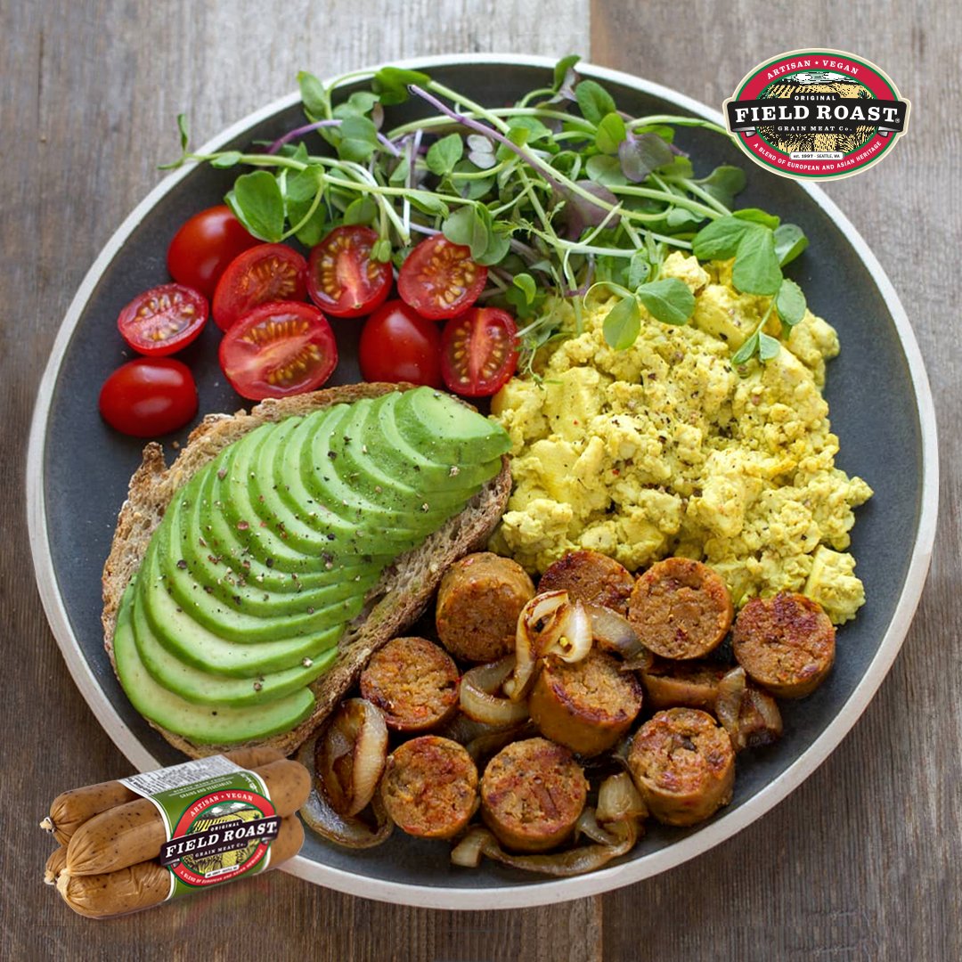 FieldRoastME's tweet photo. Avocado 🥑 love ❤ with some grain meat goodness featuring our Smoked Apple Sage sausage made by https://t.co/1QBuwJf2Xz. And completing this sumptuous looking brunch idea is scrambled tofu w/ cherry tomatoes, and microgreens. 

The weekend couldn't have come soon enough! 🙌 https://t.co/IluyBlReyC