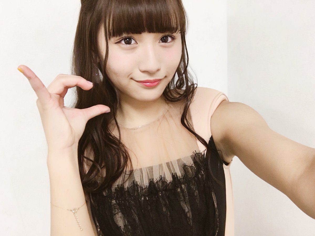 浅川梨奈