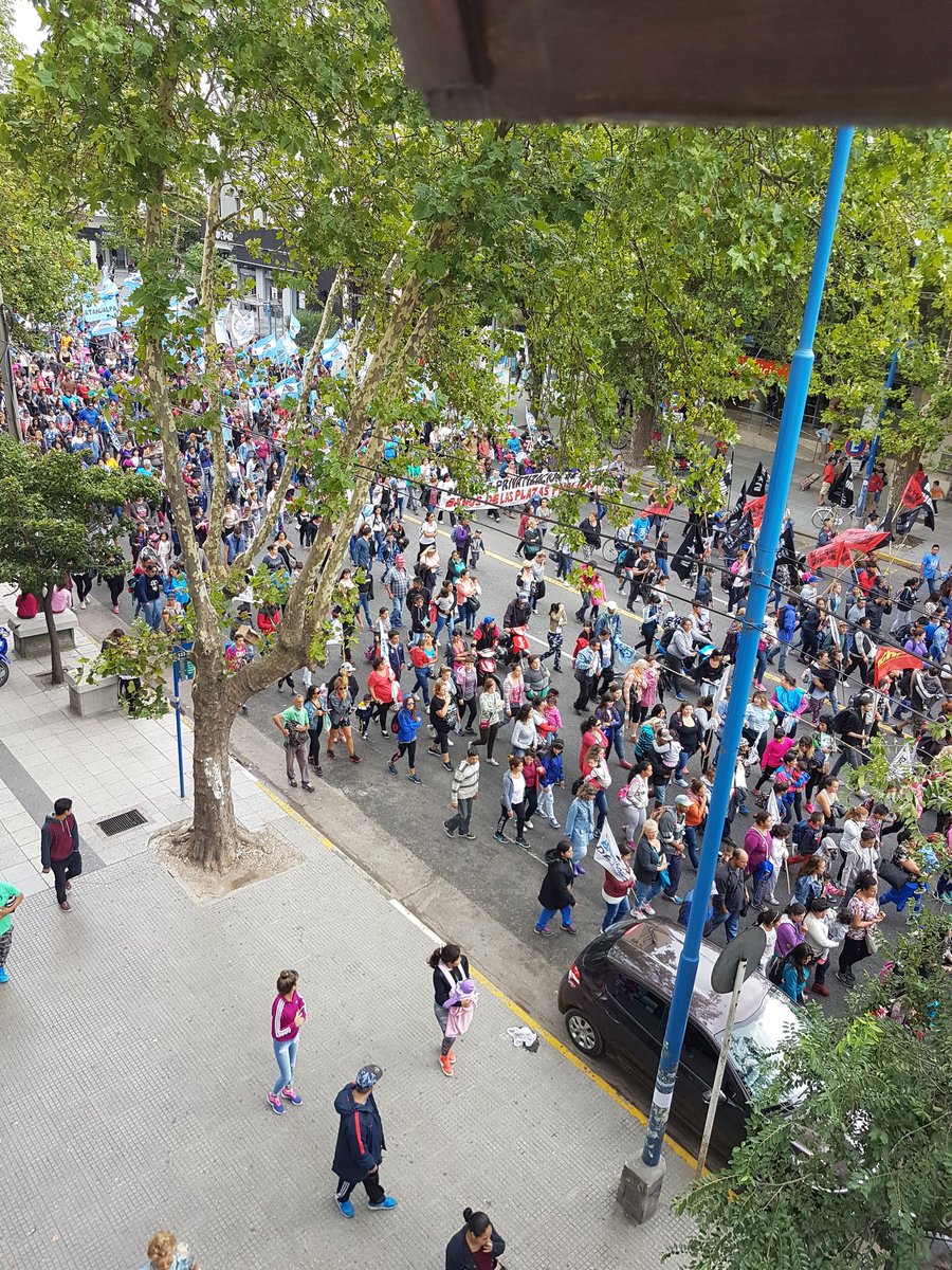 meridelmar's tweet photo. [AHORA] movimientos de  @MGPmardelplata presentes en la #Marcha21F https://t.co/lusATEPbBB