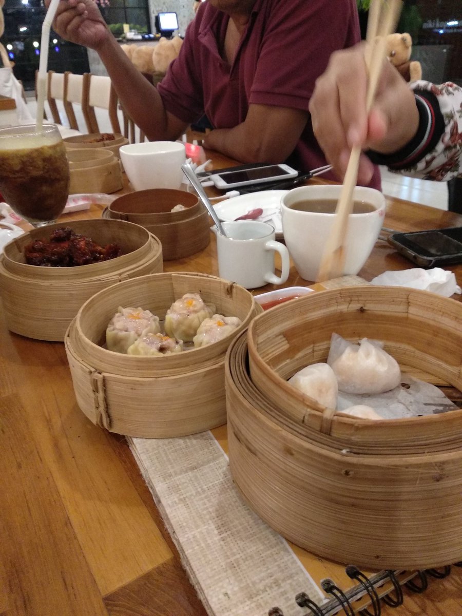 ianprabowo7's tweet image. It's #dimsumtime