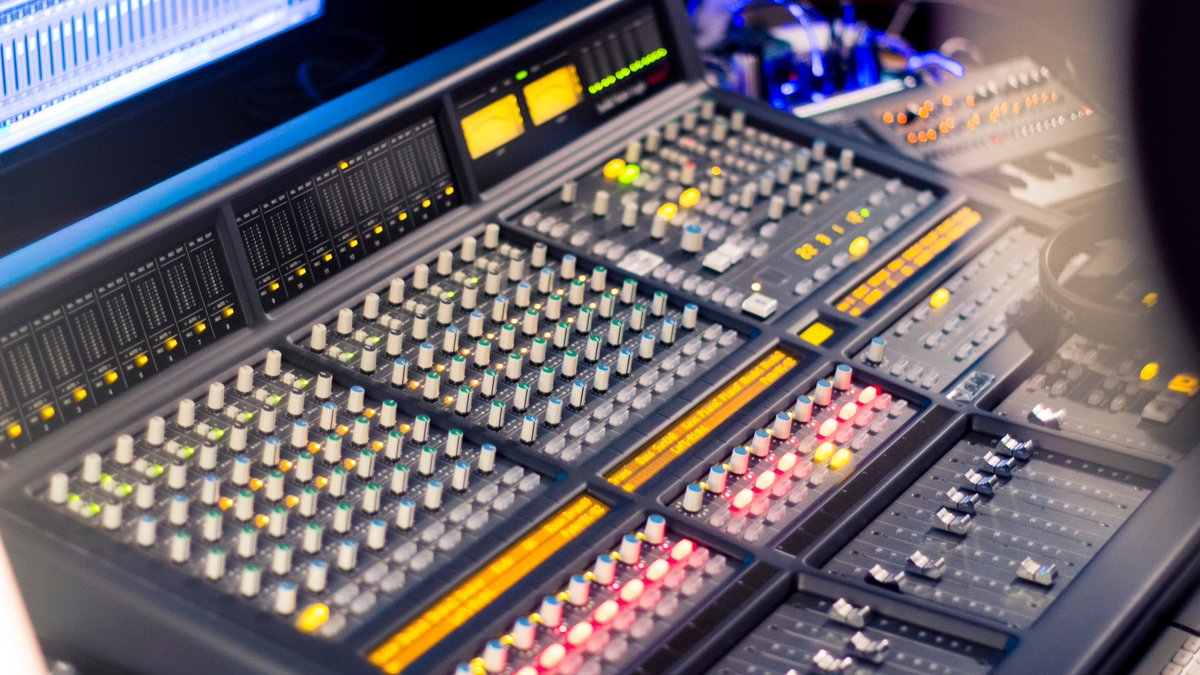 fplansounds's tweet photo. ¬ in Future Plan Sounds studios we use the best digital and analog equipment for mixing and mastering your tracks ¬

if you want to join us, send your demo to INFO@FUTUREPLANSOUNDS.COM

Follow us on:
https://t.co/SFi99z05zq
https://t.co/61ZEsqqYYV
https://t.co/XG319Xlq20 https://t.co/oT38bZRUa6