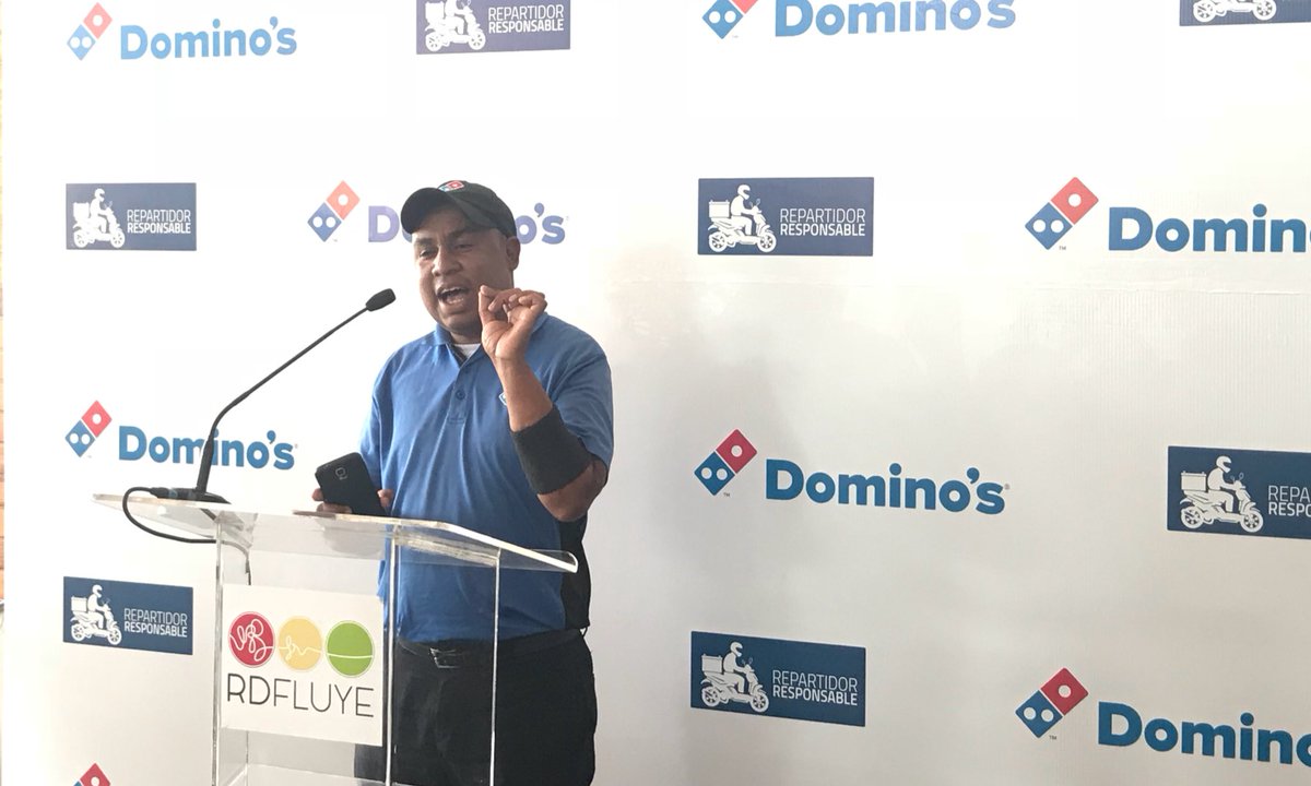 DominosRD's tweet photo. Acto de lanzamiento de #RepartidorResponsable. Una iniciativa de Domino’s Pizza en colaboración @rdfluye. #OrgulloDominos https://t.co/FCrV2kVwz5