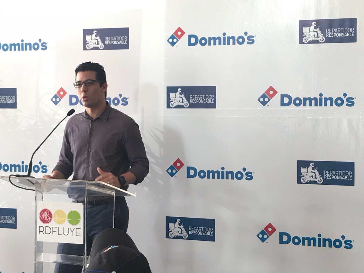 DominosRD's tweet photo. Acto de lanzamiento de #RepartidorResponsable. Una iniciativa de Domino’s Pizza en colaboración @rdfluye. #OrgulloDominos https://t.co/FCrV2kVwz5