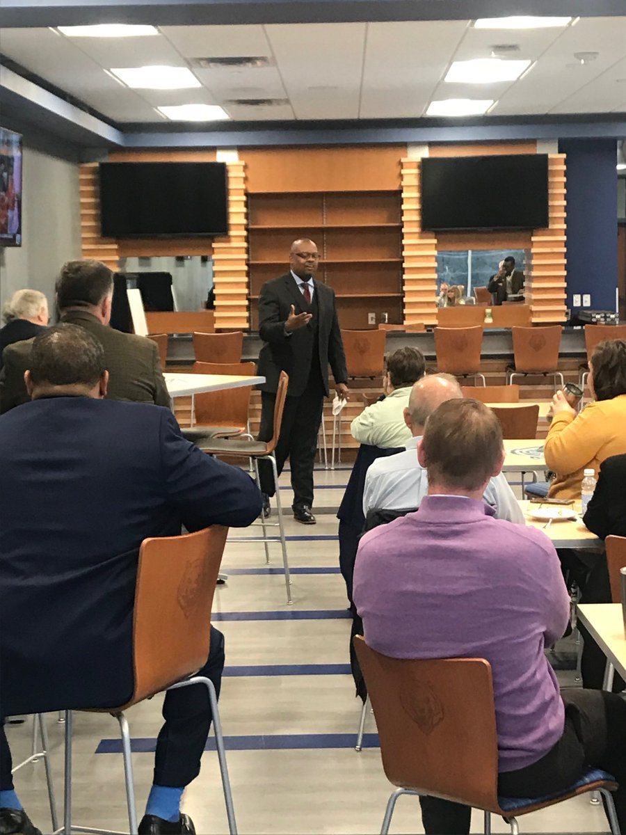 h5cjc's tweet photo. Excited to meet Dr. Hudson this morning as the Chamber hosts the first of two finalist for the Next Lincoln President. https://t.co/qW8WiAeHwf