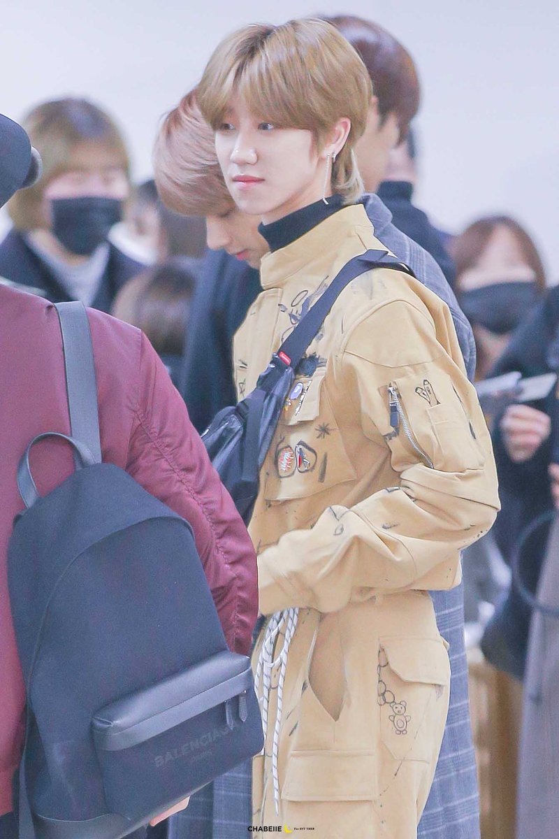 kan__kp's tweet photo. หน้าชัดหลังแฟน
#JUNHAO https://t.co/Azggf0Haeo