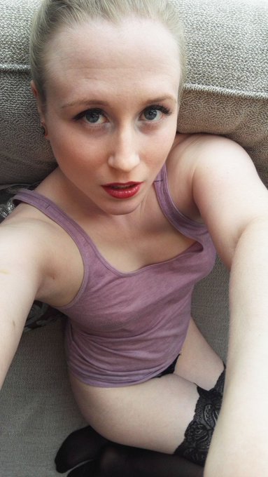 Doing a shoot today with MissC, might get a snap later x https://t.co/F9hI74Ikyb<a href="/tag/sundaymorning"class="tags"><span>#sundaymorning</span></a>