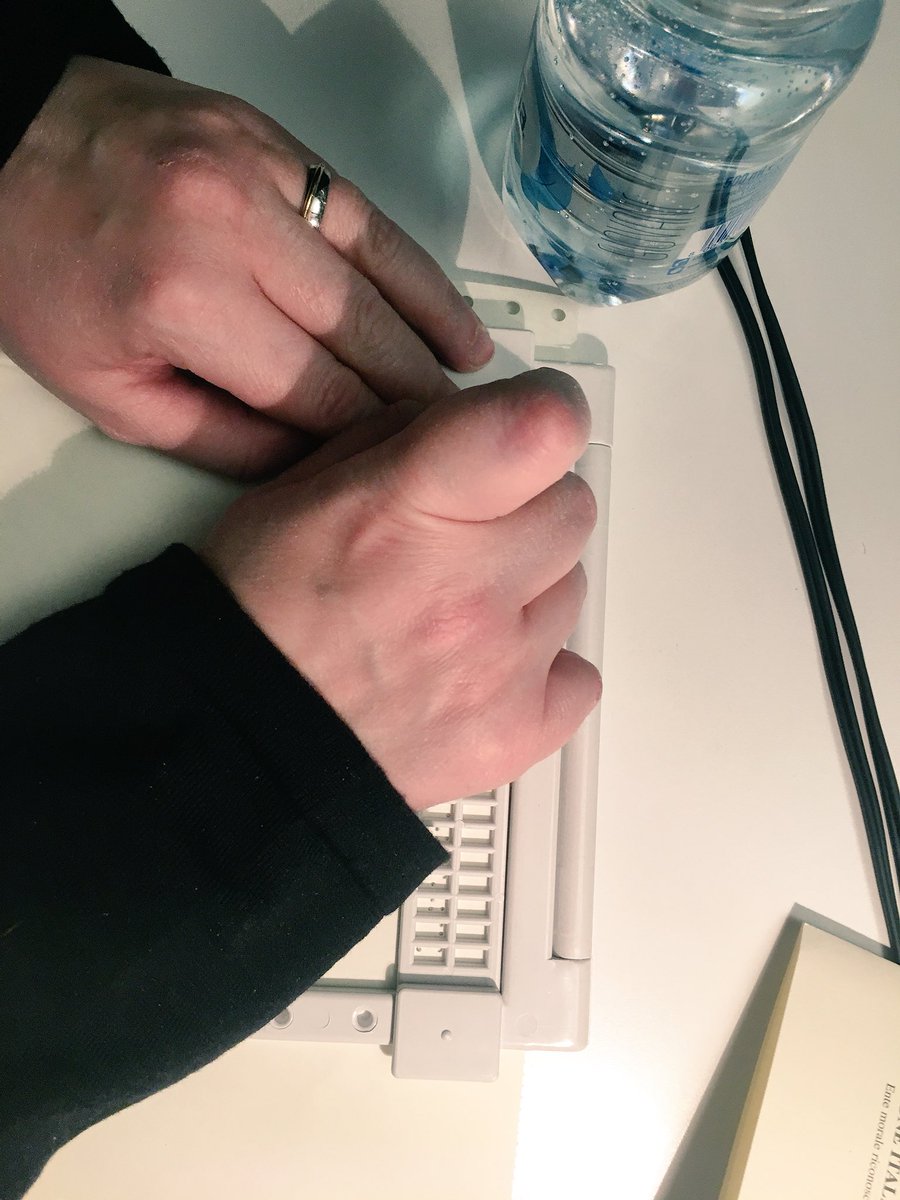slashradioweb's tweet photo. Oggi qui a #SlashRadioWeb si festeggia la #GiornataNazionaleDelBraille e qui lo festeggiamo con la trasmissione “Vi racconto il mioBraille” https://t.co/kLy9Ji6SBj