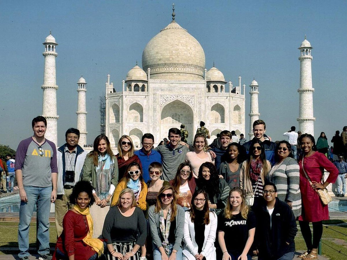 LindnerCollege's tweet photo. Lindner Undergrads! Time to start thinking of Fall 2018. Where will our #StudyAbroad program take you? Apply by March 28, 2018, for opportunities to learn about business in Chile, India, UAE and Mexico. Learn more: https://t.co/Yk1dA6V1iX https://t.co/cQTtHGQG8I