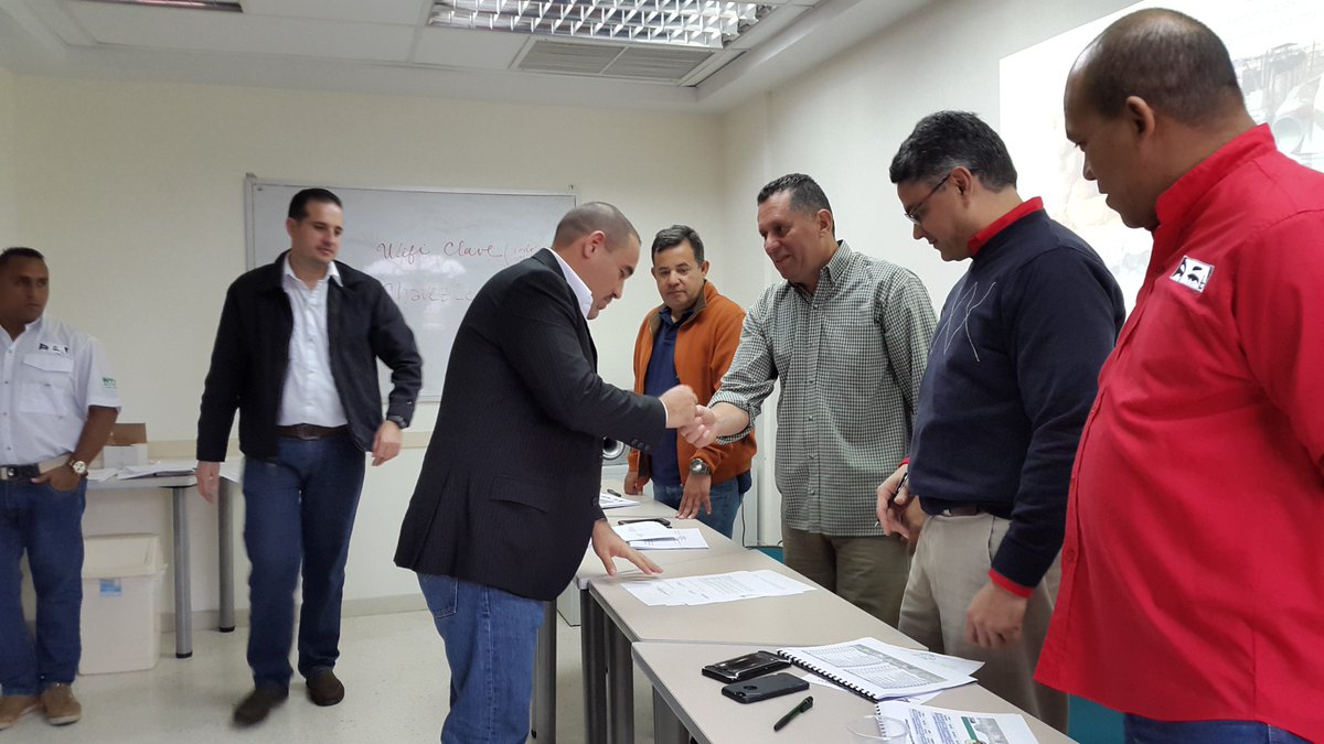 agrobueyca's tweet photo. #AlFuturoConElPetro | Realizamos Acto de Suscripción de Alianzas Estratégicas entre @Agrosur_Vzla , Agrobueyca, S.A. y 26 empresas Agroproductivas que trabajan en el progreso de Venezuela!
@MinPPAPT @ONCDOFT_CAPITAL @wcastroPSUV @REINALDOAGROSUR https://t.co/LmVQsHKTfJ