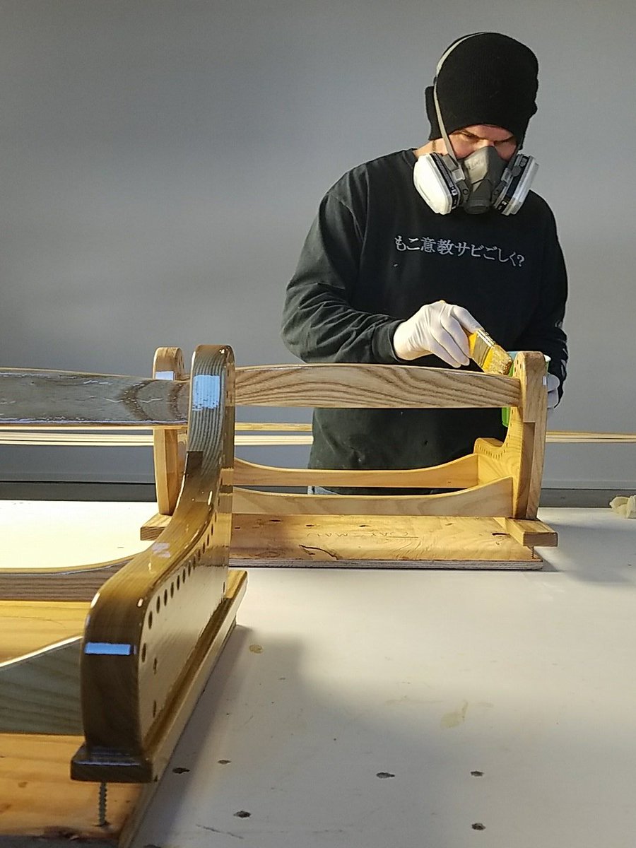 BoulderBoatWrks's tweet photo. Ben laying down varnish like a pro on the next batch of oarsman rope seats. Happy Wednesday from Boulder Boat Works! https://t.co/0m3fs7oqyE