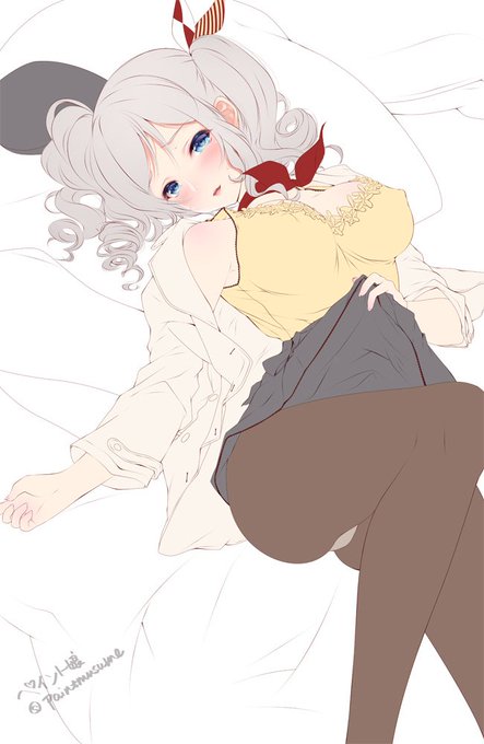 まだ未完成の落書きが2つもあることを思い出しました。この間に完成しようかな～ #鹿島 #涼月 #艦これ 