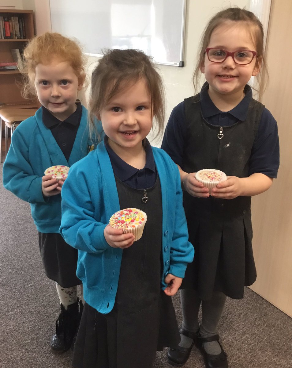 DeltaGoldthorpe's tweet photo. The end result! #bunmaking #greatattendance #everydaymatters https://t.co/6IIznMkRZa