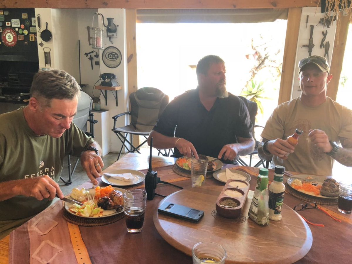 AwakeIntheKaroo's tweet photo. We believe in having a good hearty meal that is healthy, grounding and filling - so our catering will be superb.  #awakentoselfinthekaroo #awakeinthekaroo #selfdiscoveryretreat in March - ask about details now bookings@inkarooretreats.co.za https://t.co/76au1ffw5M