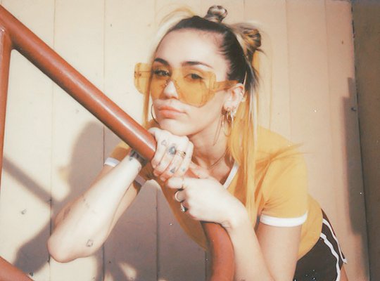 MileyRayCyruxx's tweet photo. Come to mama
Tell me who hurt ya
There's gonna be no future
If we don't figure this out https://t.co/n4OmIRnbWn