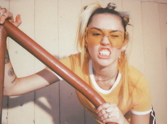 MileyRayCyruxx's tweet photo. Come to mama
Tell me who hurt ya
There's gonna be no future
If we don't figure this out https://t.co/n4OmIRnbWn
