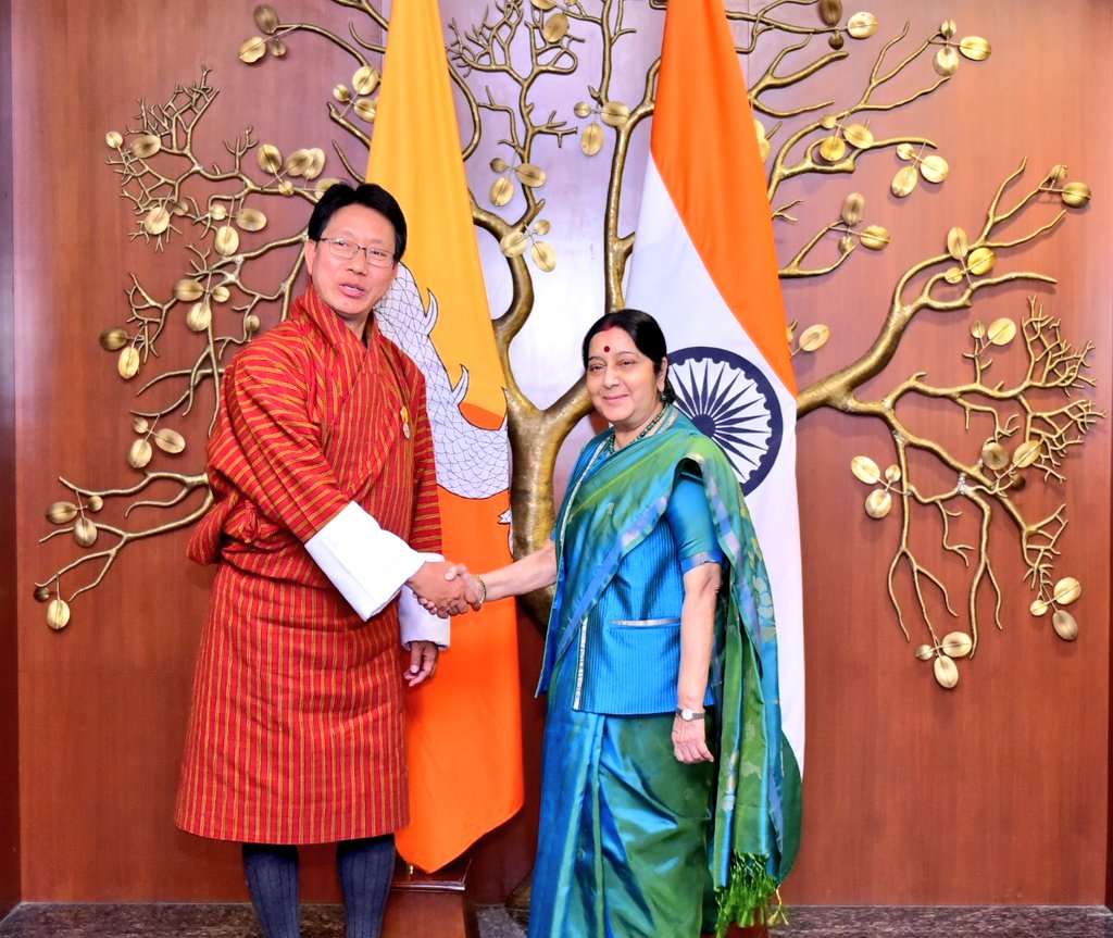 Welcoming a friend! EAM <a href="/SushmaSwaraj/">Sushma Swaraj</a> met the Foreign Minister of Bhutan Lyonpo Dorji. The two leaders reviewed the commemmorative activities planned to celebrate the golden jubilee of the establishment of diplomatic relations between India &amp; Bhutan, among other bilateral issues.