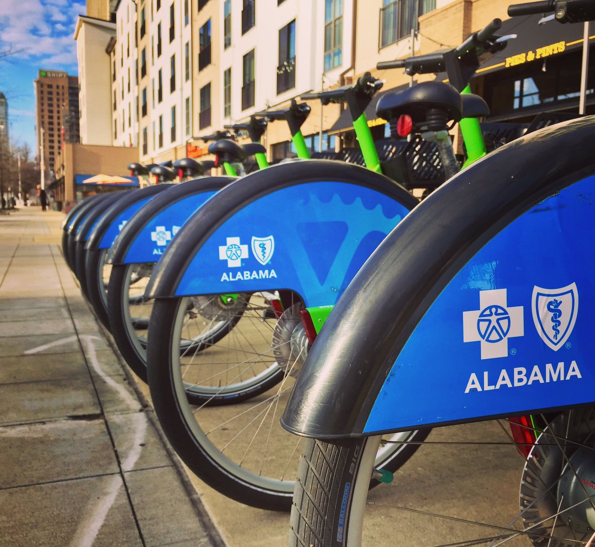 ZYPBHM's tweet photo. We're seeing blue today... skies that is! Which means a #pedelec and a #patio are calling our names, thanks to @BCBSofAlabama! π€
#lunchparty #getoutside #februarygoals #wecouldgetusedtothis https://t.co/5uQxW6nk12