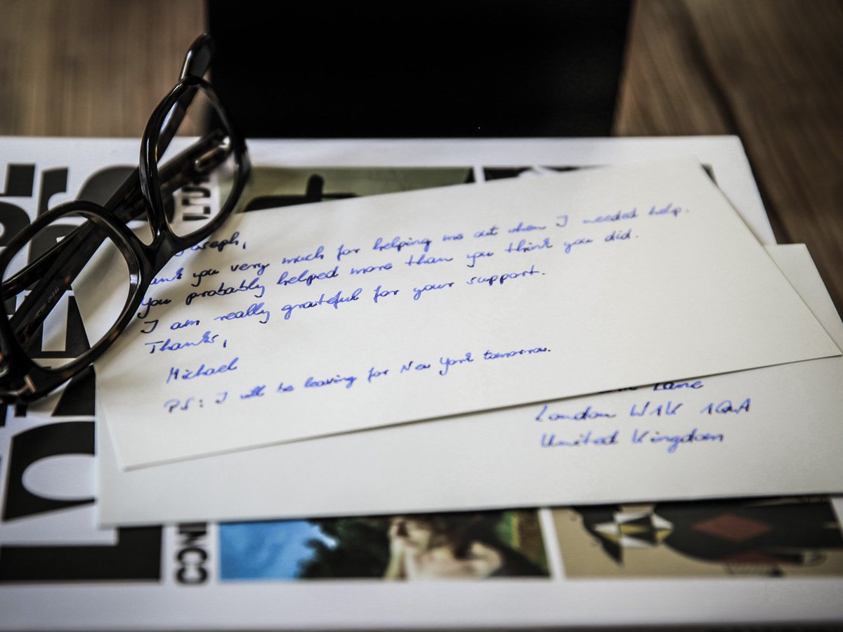 PensakiTweets's tweet photo. Postkarten in #Handschrift sind auch bei #startups beliebt. Die Ergebnisse lassen wenig Spielraum für Interpretationen. Diese Demonstration von Wertschätzung gegenüber den Kunden wird sehr häufig belohnt. #Marketing #Kundenbindung #Pensaki
https://t.co/3KbjT5UIVM https://t.co/0kITaEDUQe