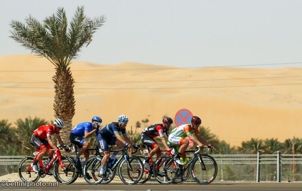 Bardiani_CSF's tweet photo. #AbuDhabi, l'ottimo debutto #WorldTour del #GreenTeam @Abu_Dhabi_Tour si completa con i 165 km di fuga di @vincenalban, con la quale ha sfiorato la maglia sprint intermedi e quella di miglior giovane, e il settimo posto finale di @brescio_ 👏👊💪 https://t.co/5NchMvMh1f