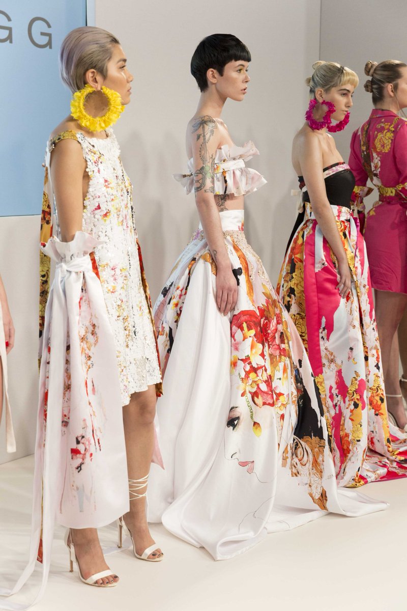 <a href="/ClaireTagg_/">Claire Tagg</a> ‘s intriguing reinterpretation of unexpected shapes made her sophomore collection at <a href="/FashionScout/">Fashion Scout</a> one of the strongest of the season theglasspineapple.com/blogs/catwalk/… #lfw #fashionscout #aw18 #londonfashionweek @lucie_dumpling