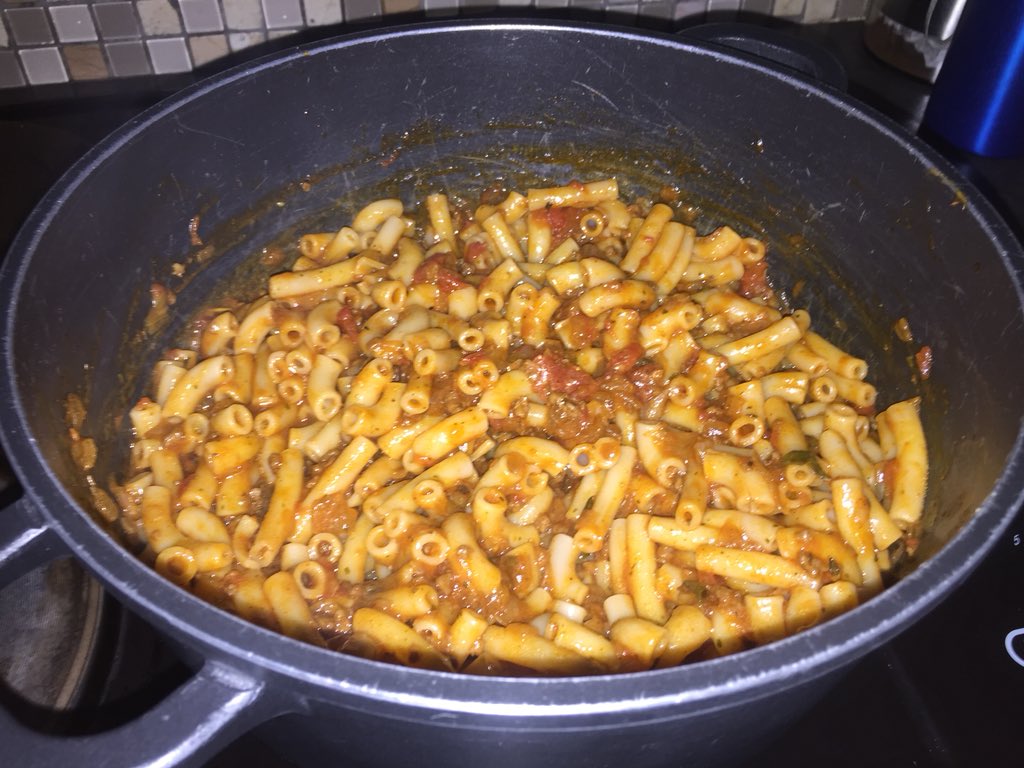 SandzeeWanda's tweet photo. Wife not feeling well. I had to take care of the duties! #Cooking #malecook #familysupper 🍴🍽🍷🍝 https://t.co/eXRwliXJob