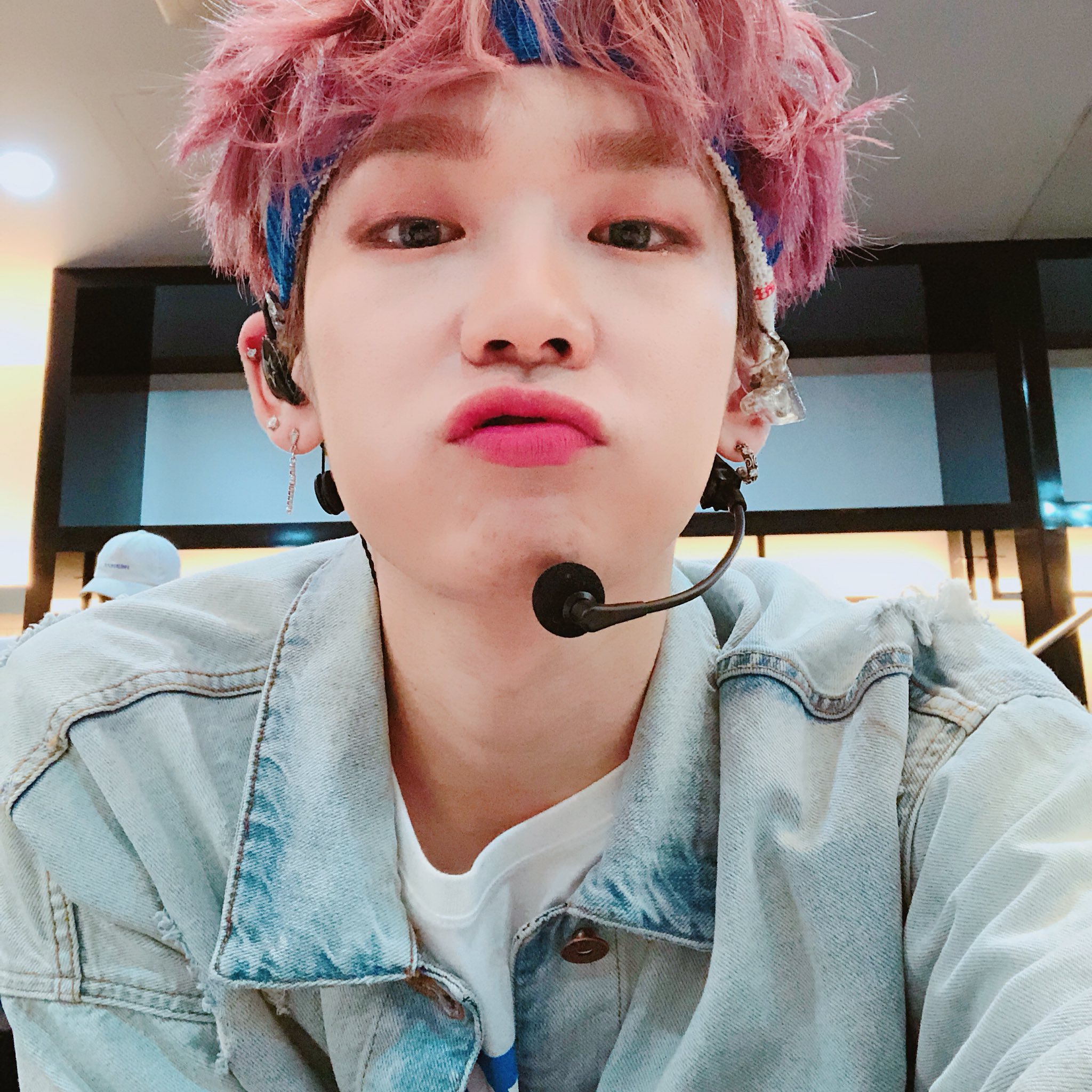 JBJ on Twitter: "[#켄타🍓] 이번에도 싱가포르 조이풀들이 많이 와주셔서 재밌는 시간이었어요!!! 다시 볼 수 있을 ...