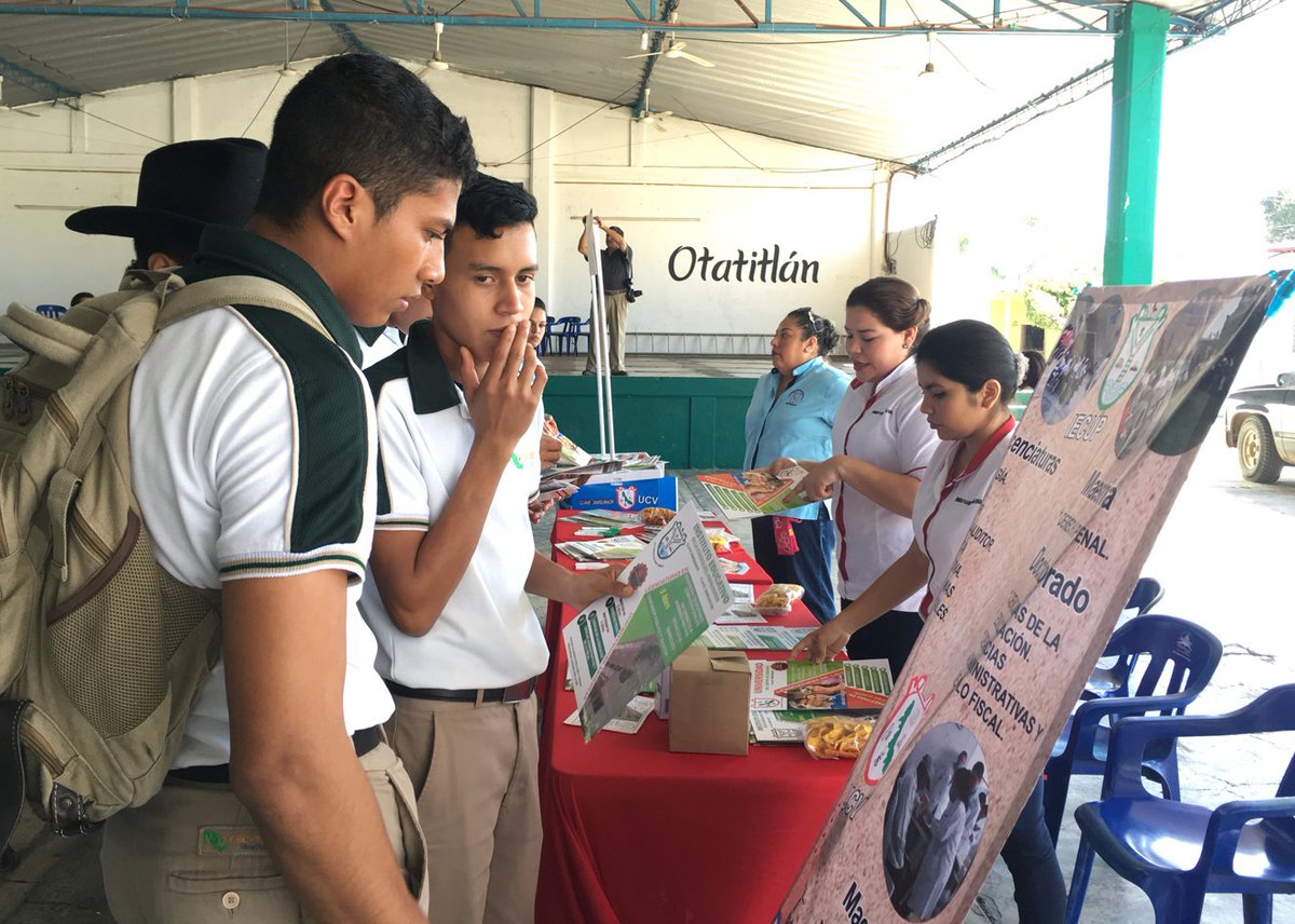 cecytev's tweet photo. En el @CECYTEVOTA se realizó la Segunda Feria Profesiográfica, donde asistieron diferentes instituciones de nivel superior para mostar a los jóvenes su oferta educativa. #CECyTEVComienzaContigo #SEV #Veracruz @YaliSoteloAltu @ccecyte https://t.co/MZ9cbORCAh