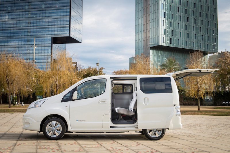LeMobiliste's tweet photo. 280 km d'autonomie pour le @Nissan #eNV200 et sa nouvelle batterie de 40 kWh -> https://t.co/SCeuBJbTVs Une vrai instrument de travail ou de déplacement en famille. @nissanfrance #EV #VE #ElectricCars #VUL https://t.co/1U12BXWIoc