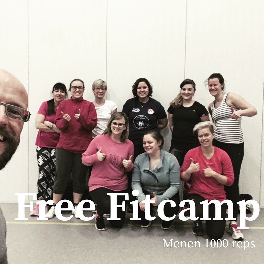 bminprogress's tweet photo. Free Fitcamp Menen 1000 reps workout,  100 x #ropeskipping #crunches #squats #pushups #toetaps #mountainclimbers #lunges #plankcrunches #jumpin #legraises 👊#bminprogress #freefitcamp #menen #workout #fit #healthy   #fatburning #condition #balance #fitness #smile #fun #friends https://t.co/qb8SphmWe8