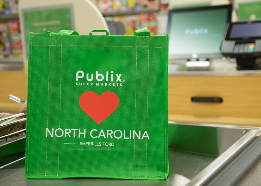 Publix on Twitter to the family, Store 1583, in Sherrills