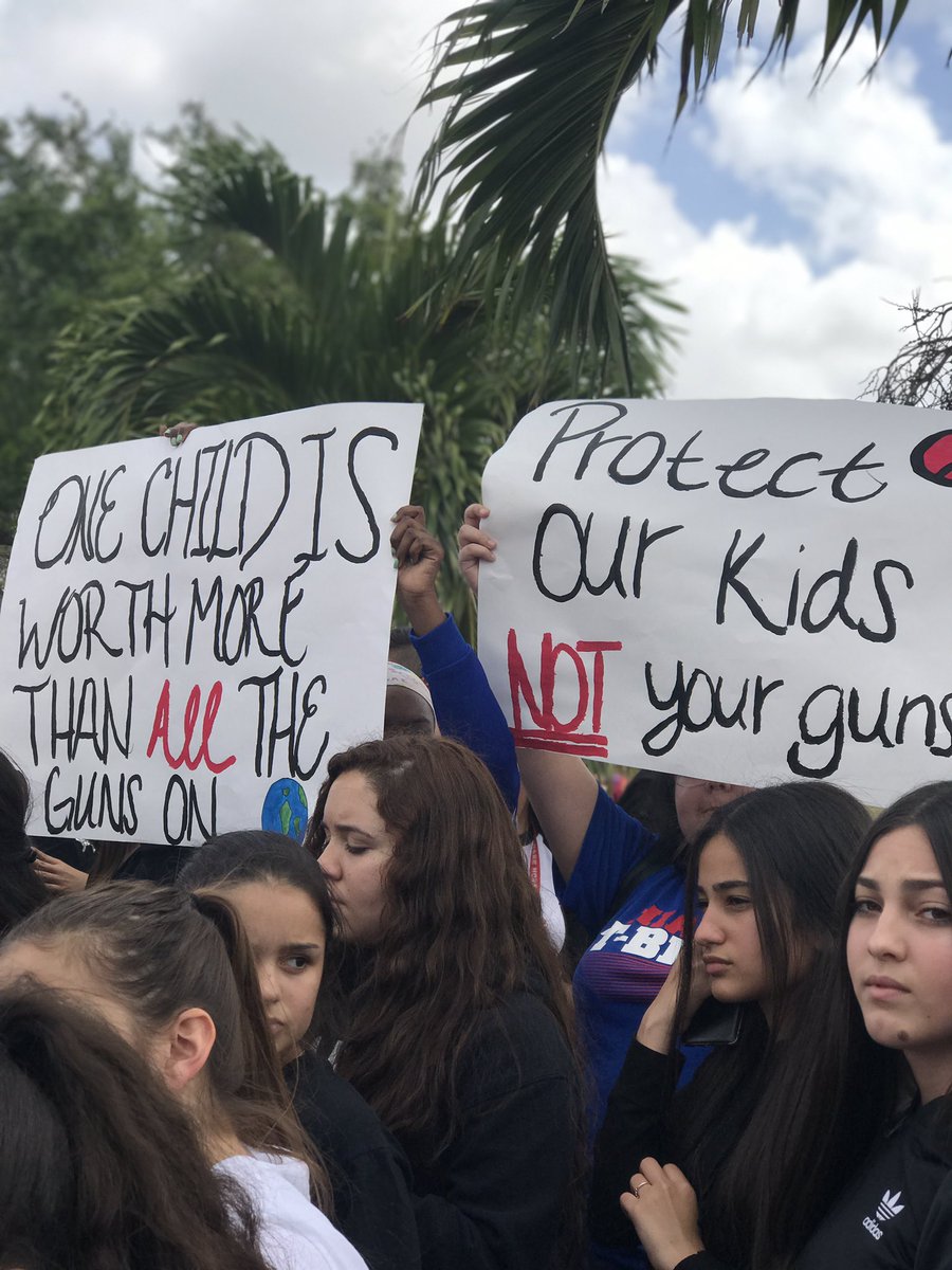 Seniors 2018 🎓 tweet media