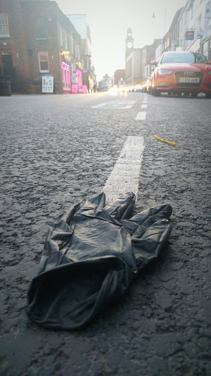 WightHot's tweet image. Ghostly glove of Alvin Stardust? 
(I completely disregarded #GreenCrossCode when I knelt in street for this pic too. So much for Alvin&apos;s legacy!)
