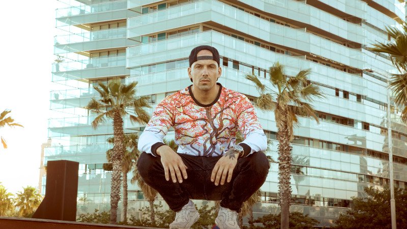 RAF Camora: Was ein Künstler an Streaming verdient – und warum Deluxe Boxen keine Geldmacherei sind hiphop.de/node/310746 <a href="/RAderLehra/">RAF Camora</a>