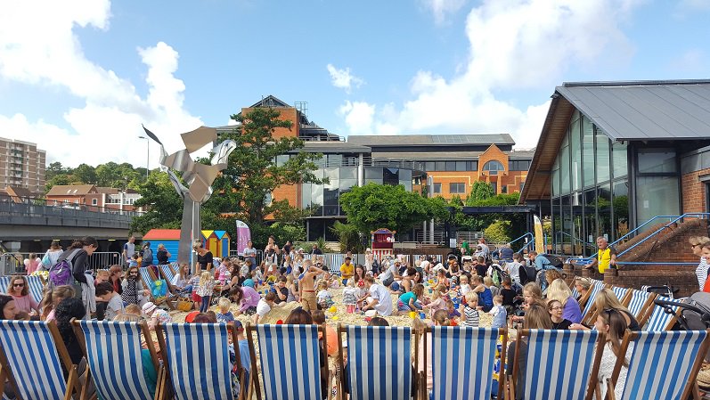 It's only #Feb but we're dreaming of our summer #beaches like this one in lovely #Guildford! #popupbeach #urbanbeach #seaside #deckchairs #beachhuts #bucketsandspades #british