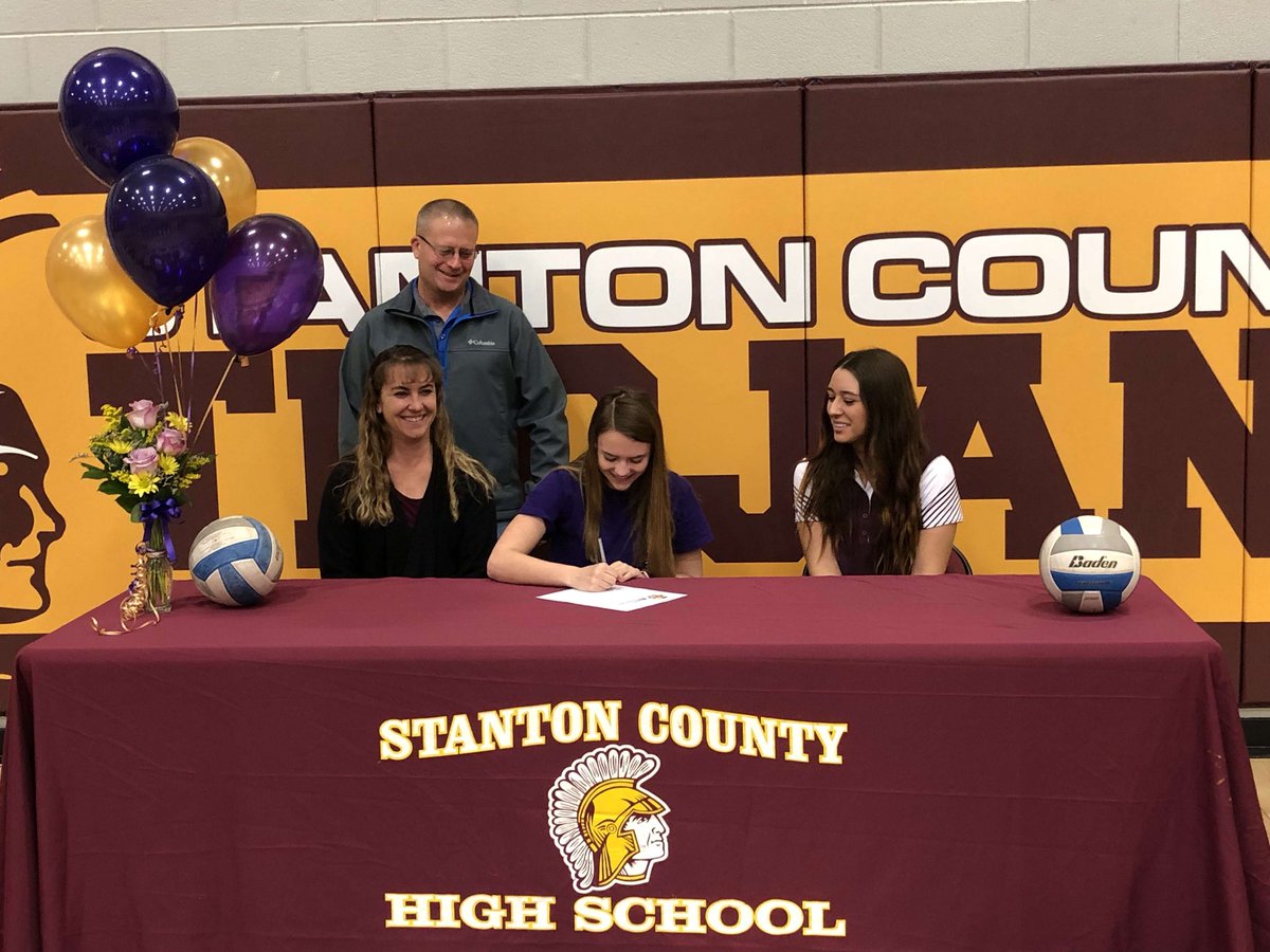 DC3Volleyball's tweet photo. Help us welcome our newest commit for the 2018 season, Ally Anderson, DS from Johnson, Ks! #dc3vb #futureconqs https://t.co/CzydssOkYJ