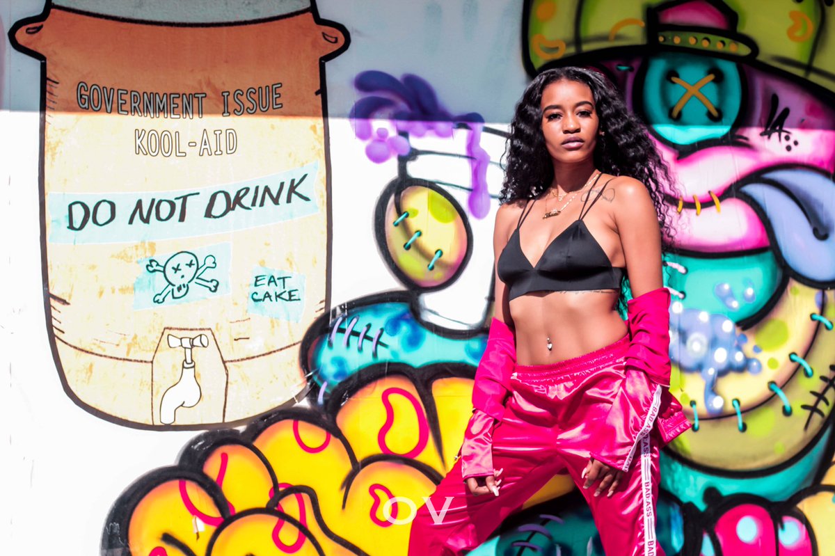 daaamnKAy's tweet image. see the plot. ™