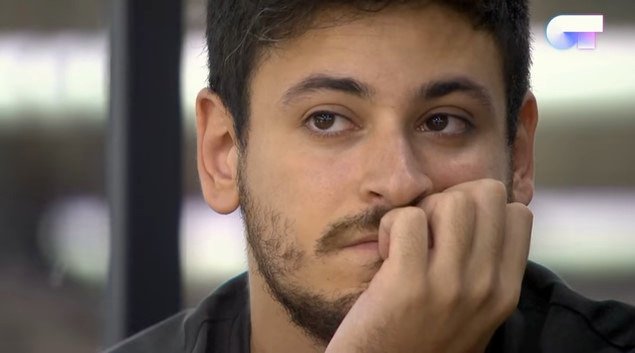 LuisCepedaFans's tweet photo. ¿Que estaba mirando aquí @Cepeda_ot2017? #OTDirecto21F

PD: En ratos de aburrimiento miro capturas antiguas que tengo. https://t.co/yimu3HVbmF