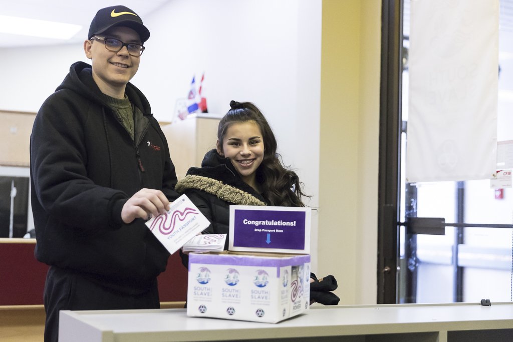 Get ready South Slave students! Fill out your #AWG2018 passport for a chance to win a participating contingents' uniform Préparez-vous étudiants du Slave Sud! Remplissez votre passeport #JHA2018 pour une chance de gagner l'un des uniformes des contingents participants