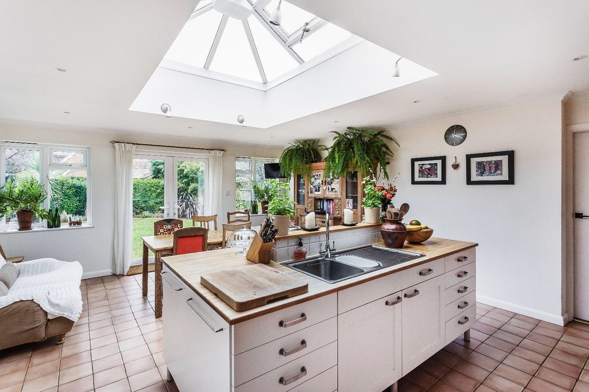 Surrey Estates tweet media