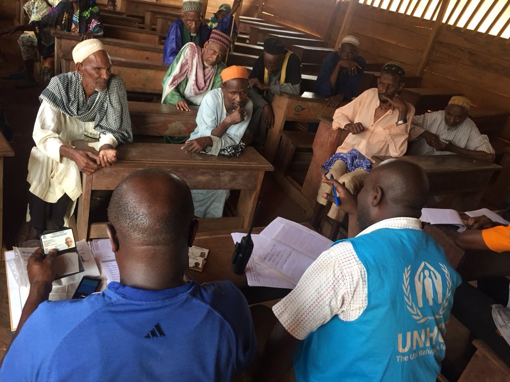 RefugeesCmr's tweet photo. L’exercice de consultation des #réfugiés #CAR pour une meilleure prise en compte de leurs besoins est lancée dans la région de l’Est. Les aspects genre, âge et diversité sont respectés. #AGD #planification2019 https://t.co/zVmdEOkUrd