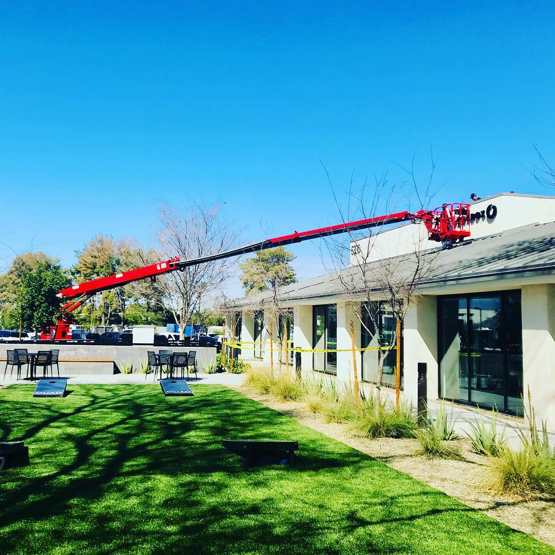 ParadoxOlivia's tweet image. We’re SO EXCITED to see our signage going up in our new office space!! Thanks @bluemedia! 🤗👏 

#Paradox #ParadoxOlivia #BlueMedia #signage #thequad #scottsdale #AI