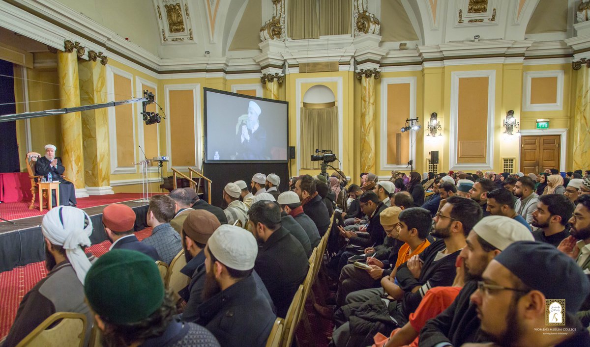 safia_shahid's tweet photo. A great event with Shaykh Muhammad al-Yaqoubi on 'Envy: Protection & Treatment' in Cardiff.
The fourth city of the Reviving the Prophetic Way tour was joined by a wonderful crowd at the City Hall.
Organised by Women's Muslim College.
https://t.co/otbo7IA9ad
#ThePropheticWay https://t.co/sSwg4IhwkN