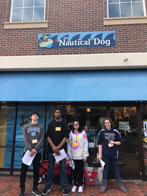 LINC5_LHS's tweet photo. Thank you to all the businesses in New Town for helping our students learn about the business world! #LINC5 #21stcenturyskills #reallife #Williamsburgbusiness https://t.co/xD186PEruQ