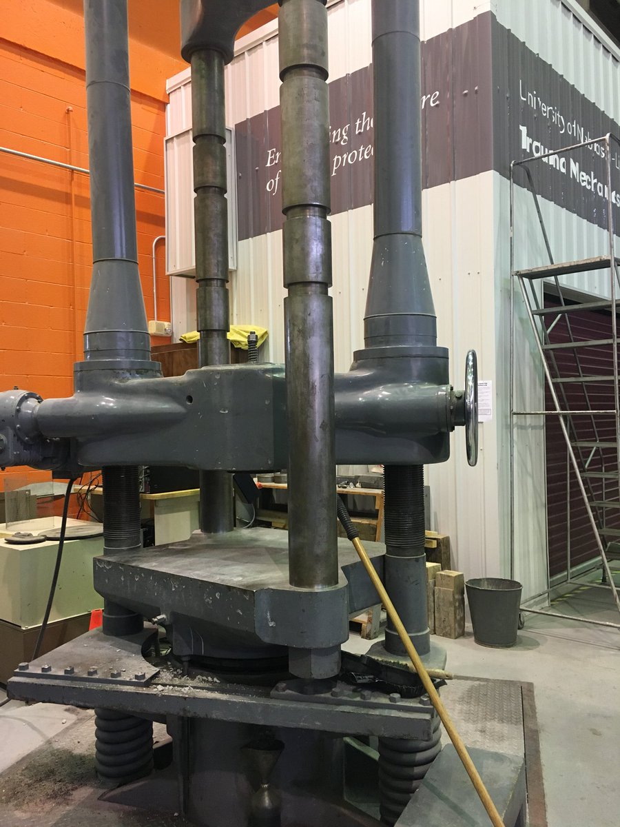 EllieMaeMatlock's tweet photo. 3D metal printing & a look at the Civil Engineering Structures Lab! #Engineering #Proud2bMPS #RMSHAL #WeAreRMS https://t.co/xn81nlzxaH