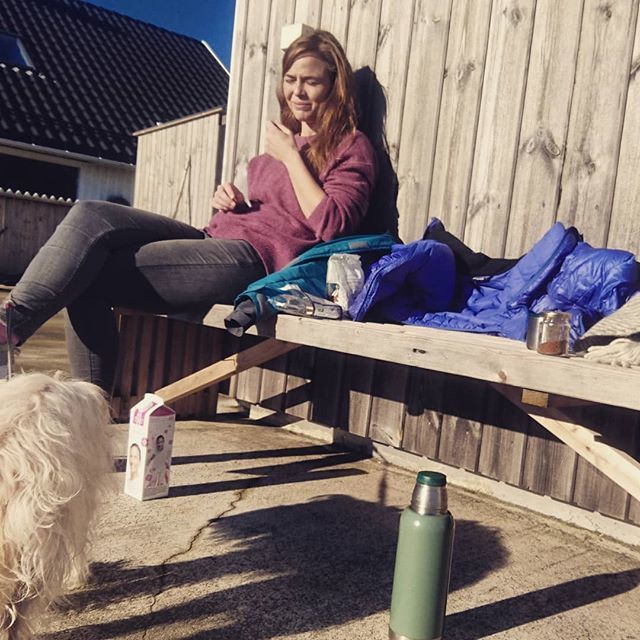 Vaagelicious's tweet photo. Coffee, some milk, a dog and sunshine with this danish #soonsummer https://t.co/WKzJQelVcd