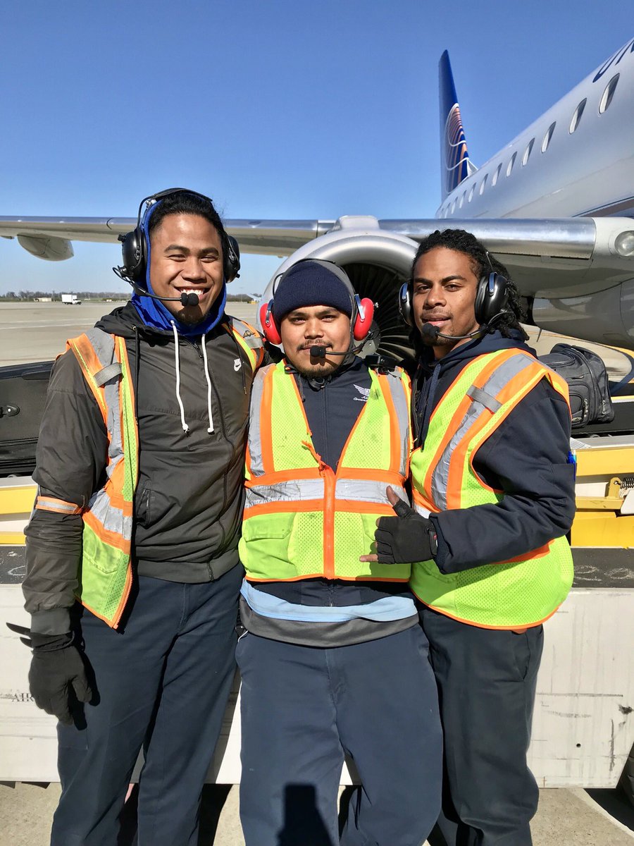 Deployed Flight Comm. wireless headsets to GAT in SMF.  Successful departure and arrival of aircraft using new headsets.  Making SMF safe. <a href="/weareunited/">We Are United</a> <a href="/barkleyscotty/">Scott Barkley</a> <a href="/jbozboswell/">Jonathan Boswell</a> <a href="/DJKinzelman/">David</a> <a href="/TuggyE/">Tuggy Eiermann</a> <a href="/GrewalMandee/">Mandeep Grewal</a> #beingunited