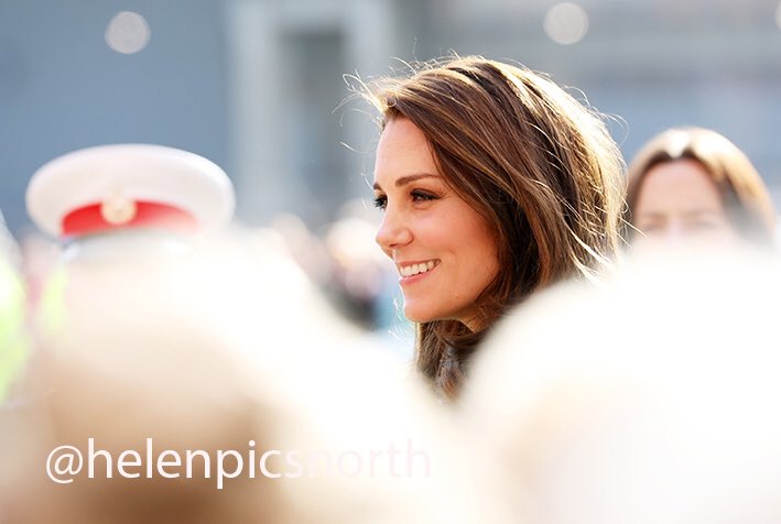 helenpicsnorth's tweet photo. Joined the crowds to see the Duke and Duchess of Cambridge officially open @FireStationSun today. #Sunderland #Royalvisit #HRH https://t.co/2ZgmGRl78X