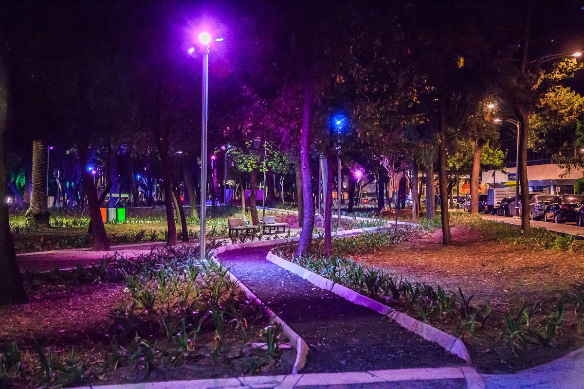 ManceraMiguelMX's tweet photo. Se concluyó la rehabilitación del Parque Winston Churchill con una inversión de 20 mdp, ahora tiene nuevo mobiliario urbano, luminarias y accesos peatonales #mm https://t.co/pCNbqcvkZo