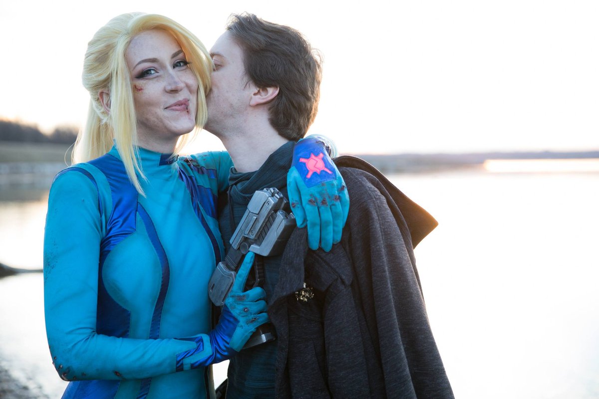 Heidi O&#39;Ferrall 🐇 on Twitter: &quot;Did you know that @ProJared is a pro cosplay handler? He&#39;s always stepping in between shots to fix my wig, checking my messages for appointments, carrying my